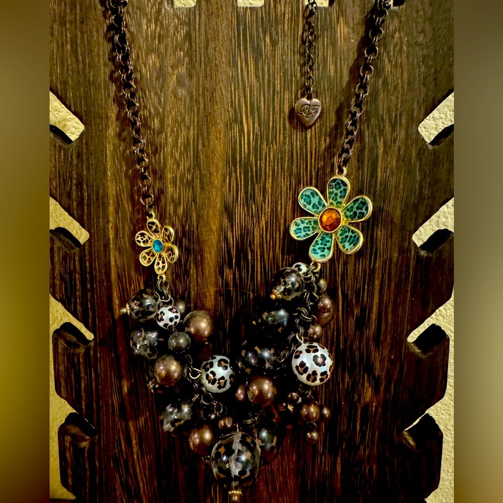 Betsey Johnson jungle theme necklace
